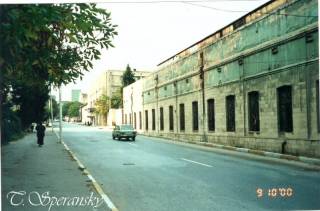 18714